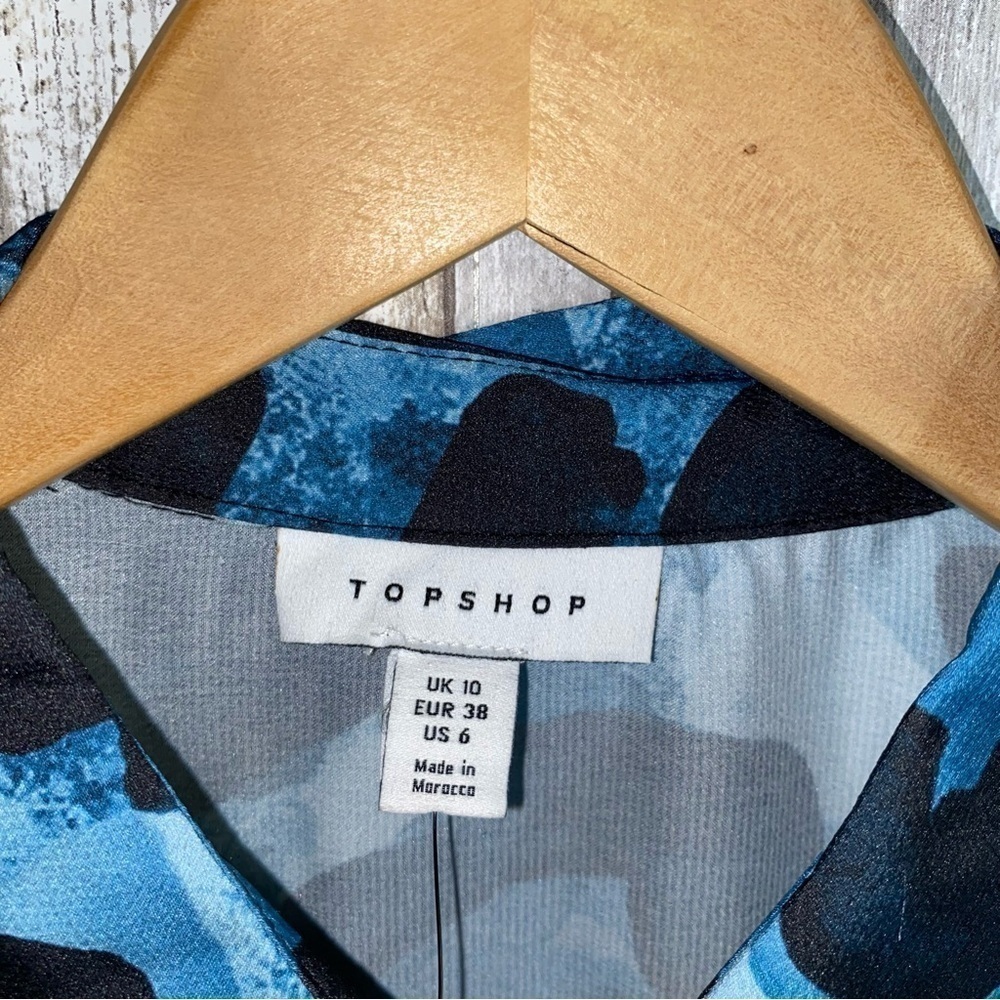 NWT Topshop Satin Blue Animal Print Button Down - Picture 6 of 6
